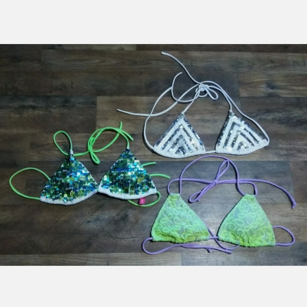 Victoria's Secret Bikini Top Womens Size: 34A